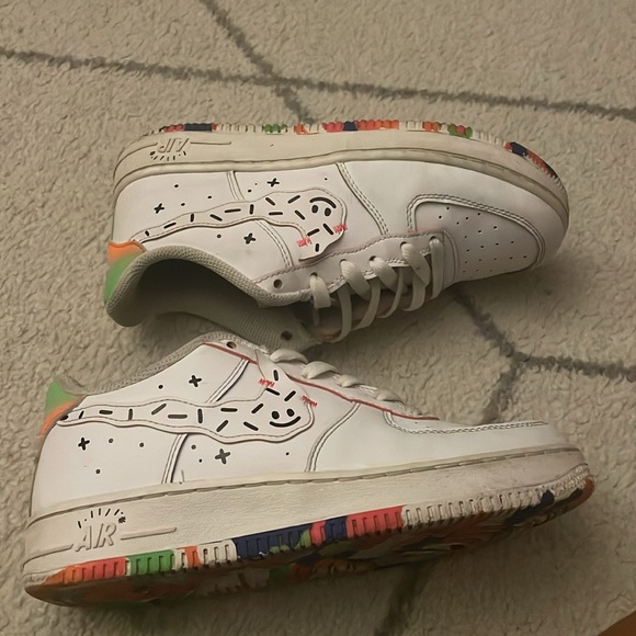 Air Force 1 LV8 Drawing - Picture 4 of 7